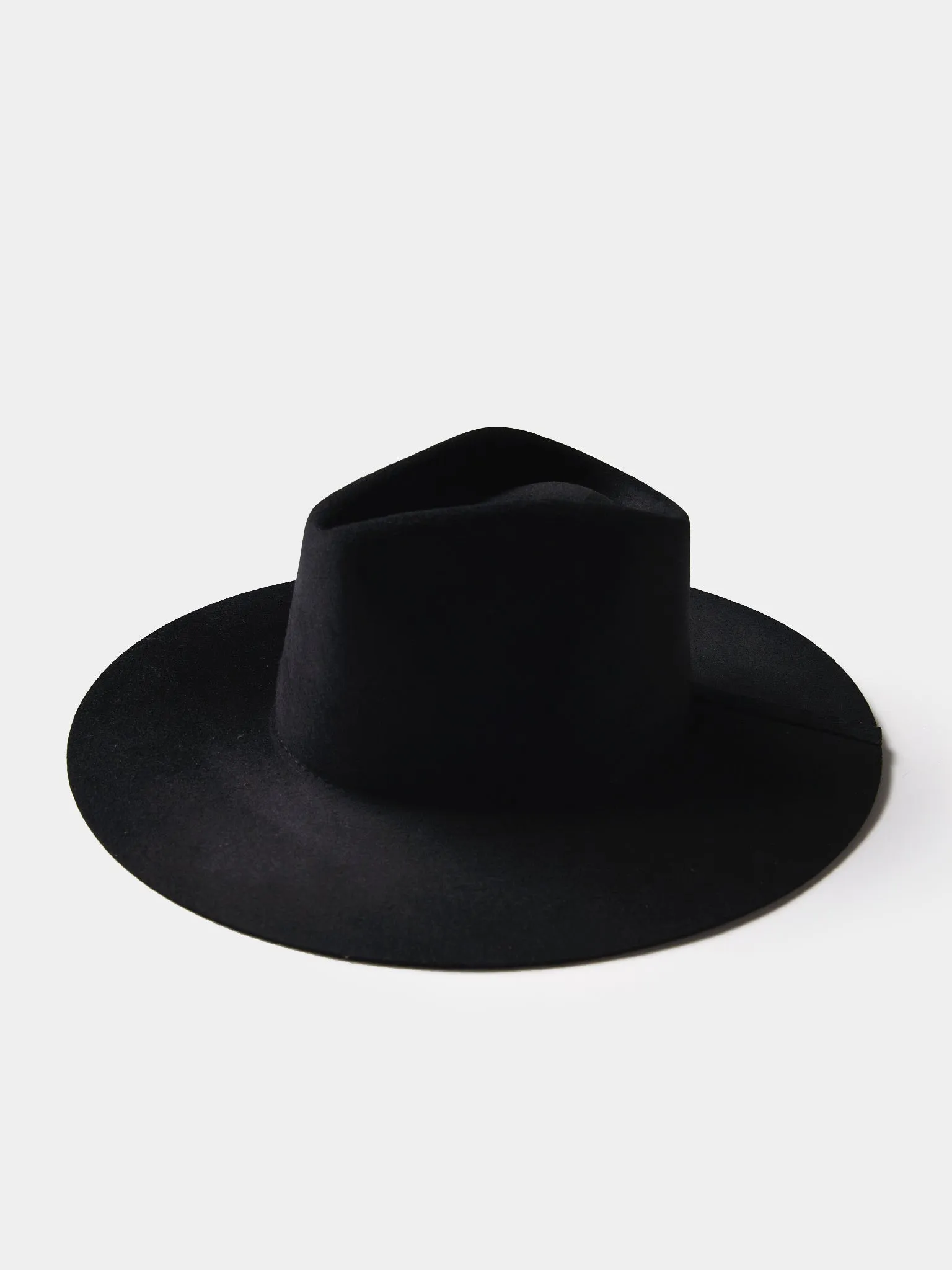     JANESSA LEONE  Lennon Hat    