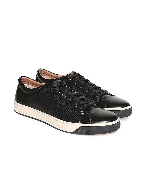 Johnston & Murphy Contrast Sole Textured Sneakers