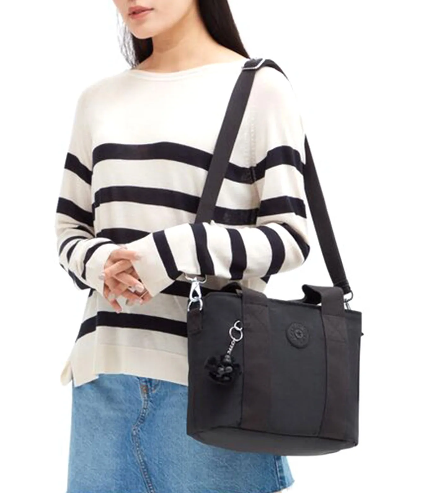 Minta M Shoulder Bag Black Noir