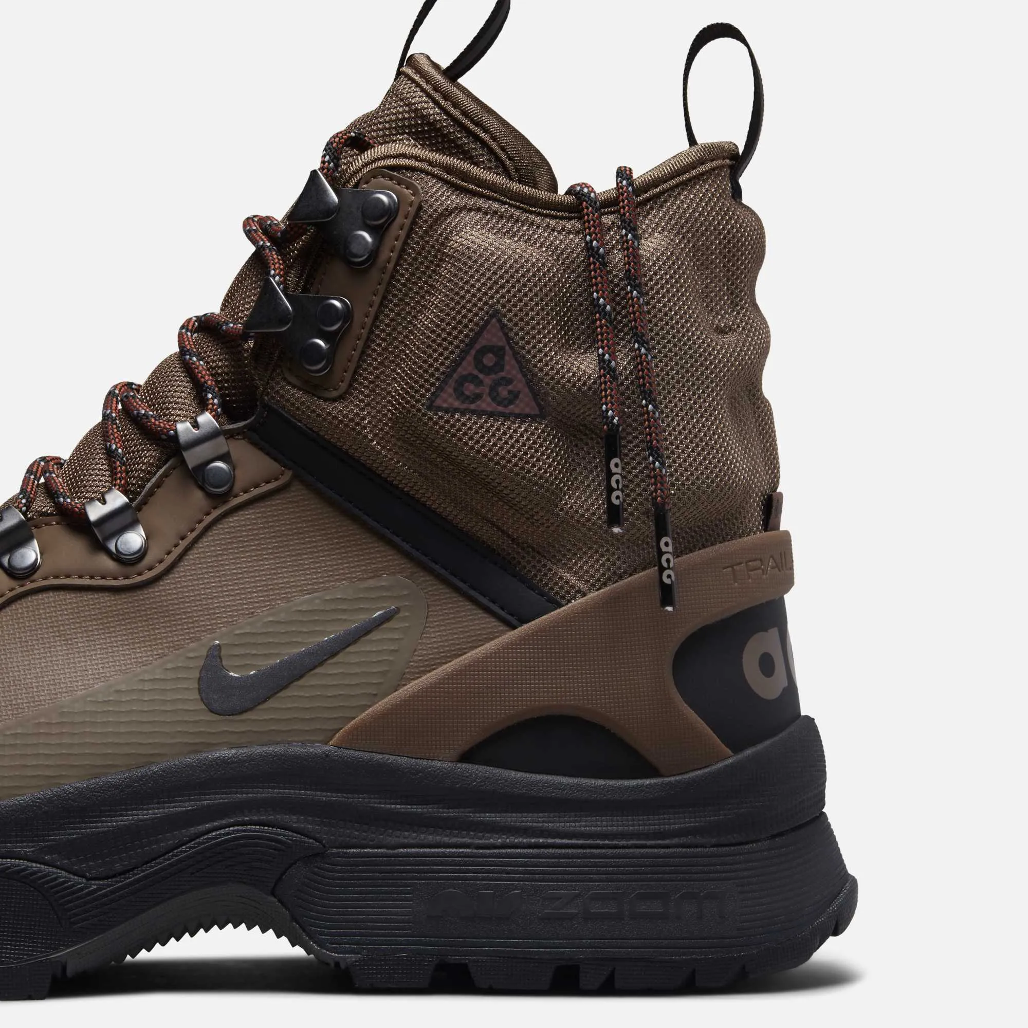 Nike ACG Air Zoom Gaiadome Gore-Tex Brown