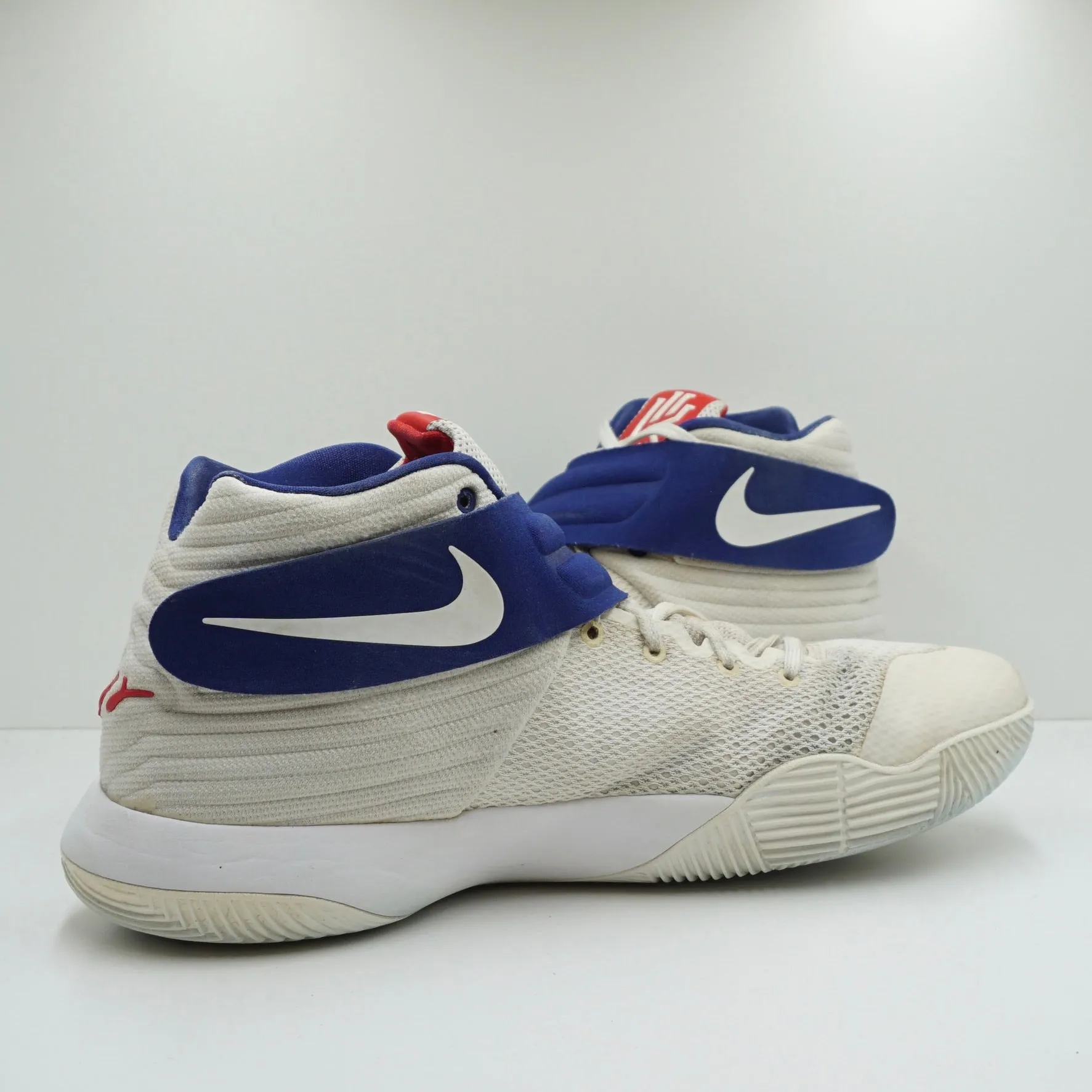 Nike Kyrie 2 USA