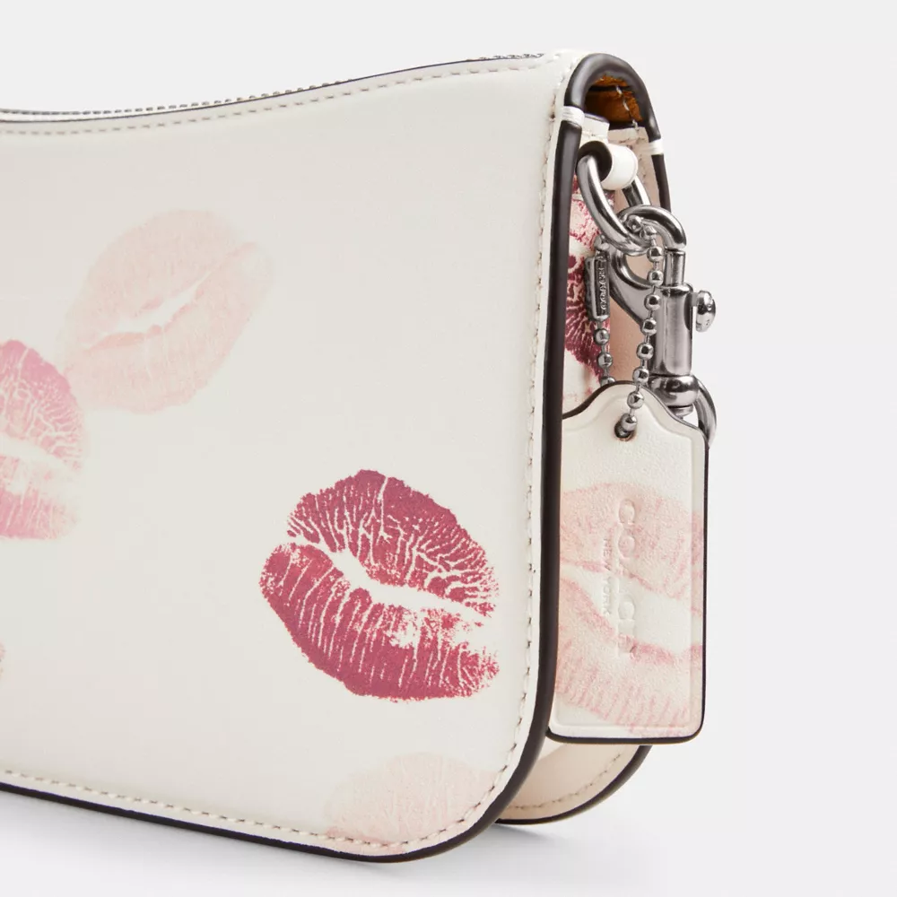 PENN SHOULDER BAG WITH LIP PRINT