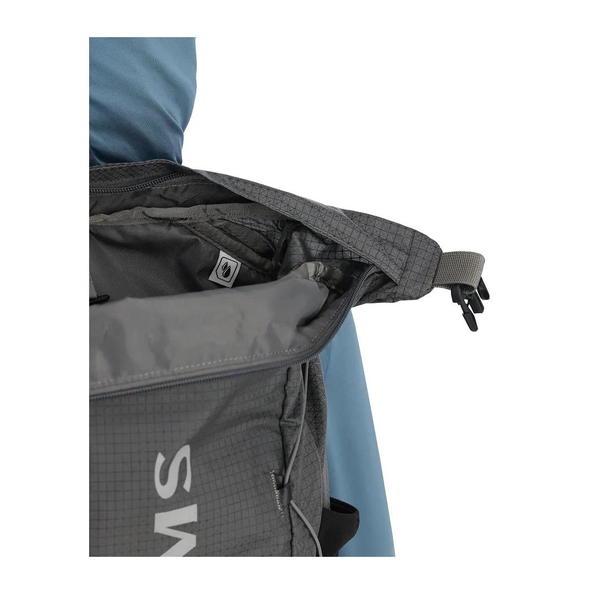 Simms Flyweight Vest Pack Smoke